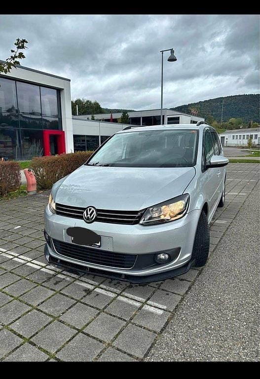 Gebraucht 2011 VW Touran Highline Van / Kleinbus | CHF 4’990 (Superpreis) - Bild 1/4