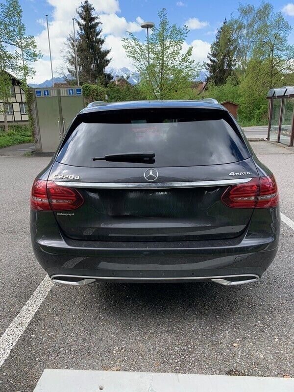 Gebraucht Mercedes C220 194 PS (142 kW) 2020