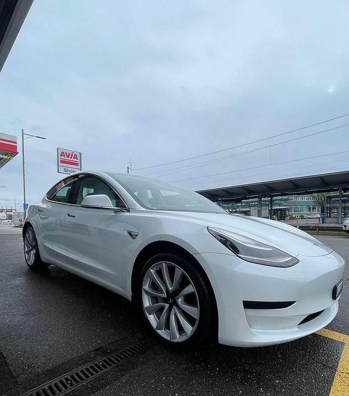 Gebraucht Tesla Model 3 Standard Range Plus 239 kW (325 PS) 2020 Limousine