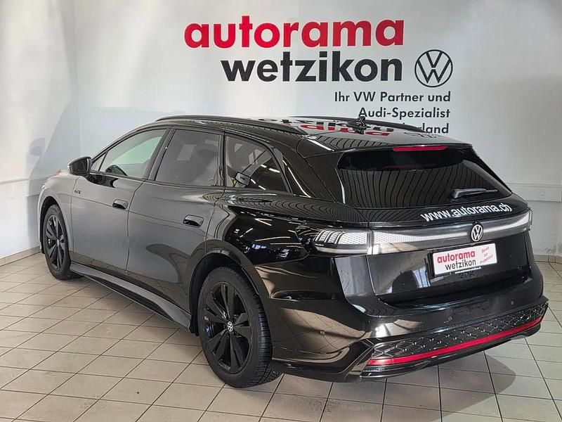 Gebraucht VW ID.7 GTX 250 kW (340 PS) 2025 Schwarz Kombi