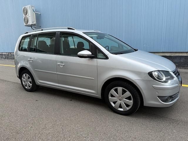 Gebraucht VW Touran Highline 140 PS (102 kW) 2010 Van / Kleinbus