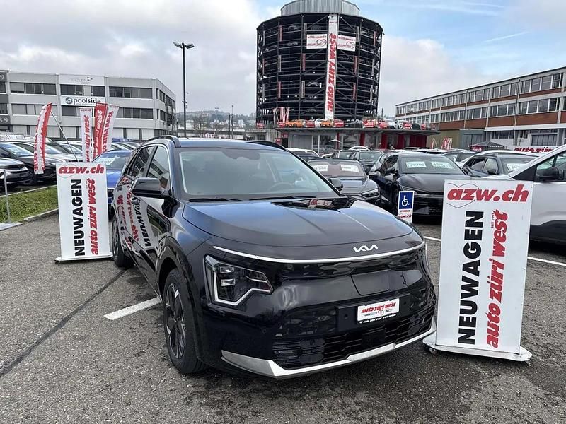 Schwarz Neu 2025 Kia e-Niro Air SUV | CHF 28’400 (Guter Preis) - Bild 1/4