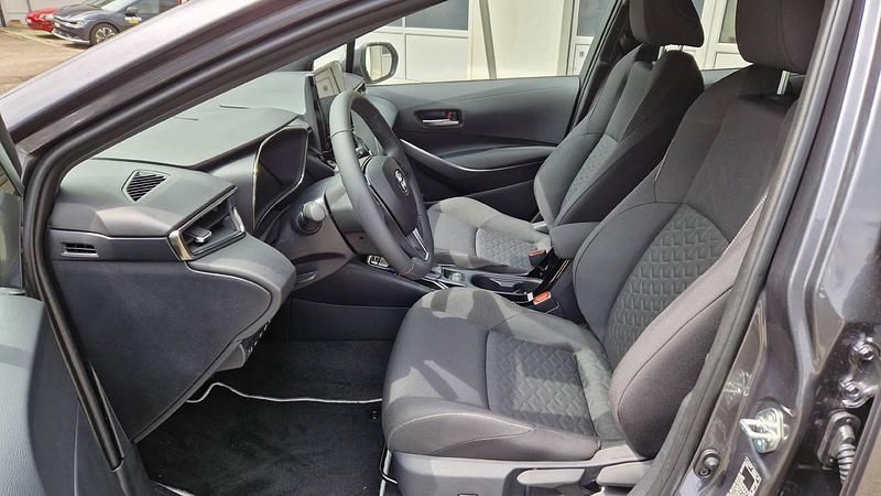 Gebraucht Toyota Corolla Comfort 140 PS (102 kW) 2023 Limousine