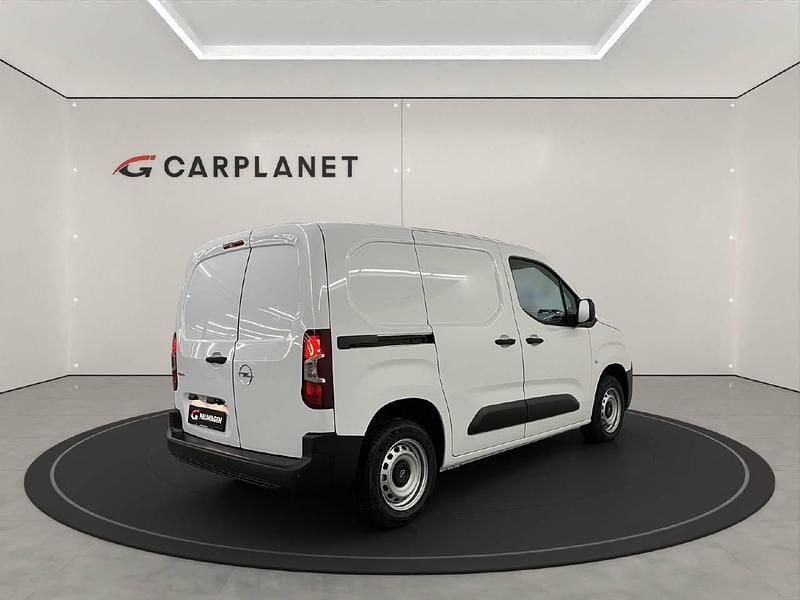 Neu Opel Combo Business 102 PS (75 kW) 2026 Limousine