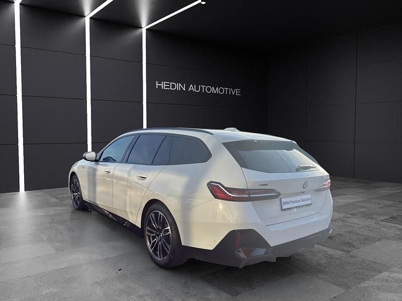 Gebraucht BMW 520 Comfort Edition 208 PS (152 kW) 2025 Weiss Kombi