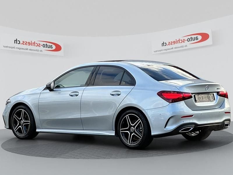 Gebraucht Mercedes A200 AMG 163 PS (119 kW) 2025 Limousine