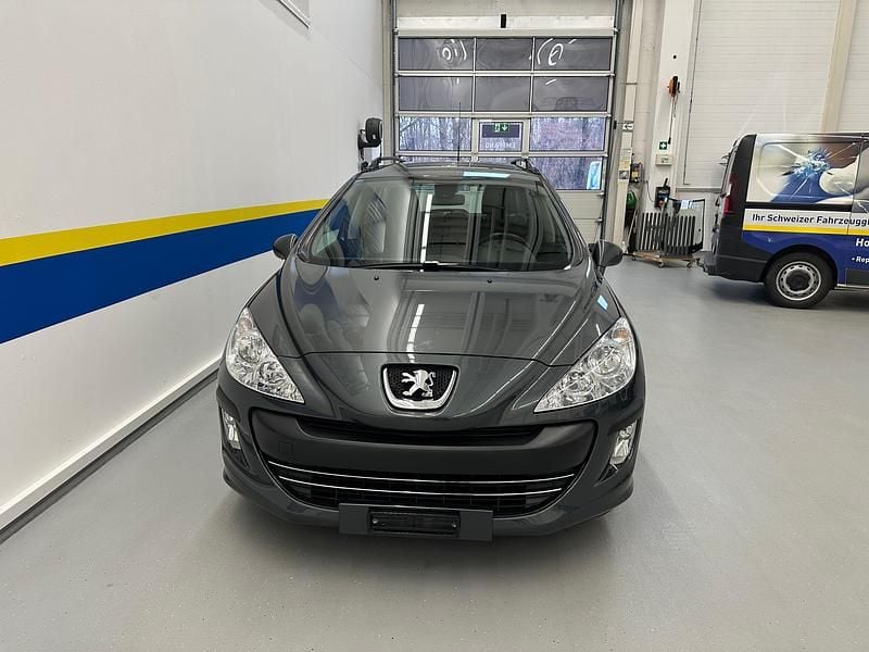 Gebraucht Peugeot 308 SW 112 PS (82 kW) 2010 Kombi