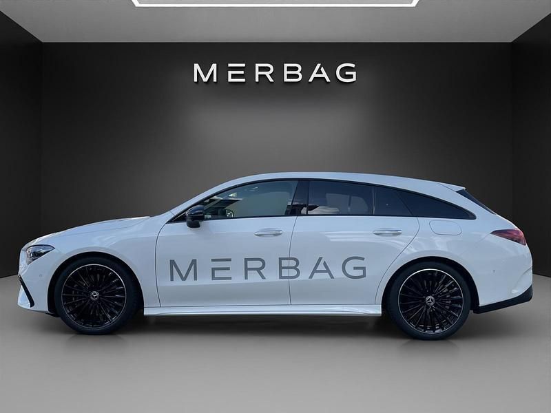 Gebraucht Mercedes CLA250e Shooting Brake 224 PS (164 kW) 2025 Weiss Kombi