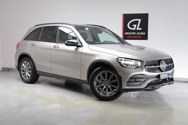 Gebraucht Mercedes GLC300e AMG line 258 PS (189 kW) 2021 Beige SUV