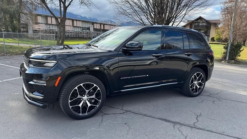 Gebraucht Jeep Grand Cherokee Summit 299 PS (219 kW) 2023 SUV