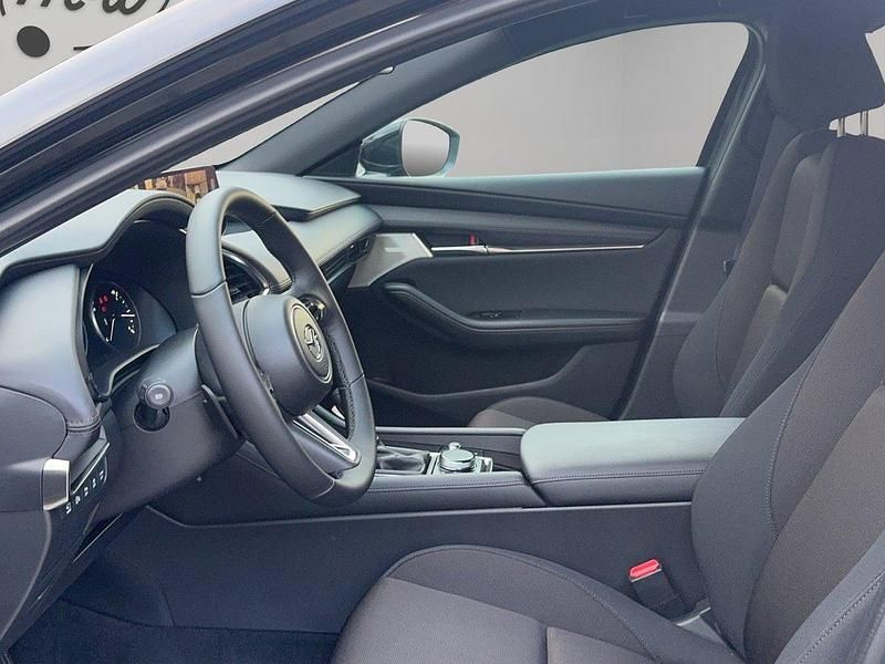 Neu Mazda 3 Exclusive-Line 140 PS (102 kW) 2025 Kleinwagen