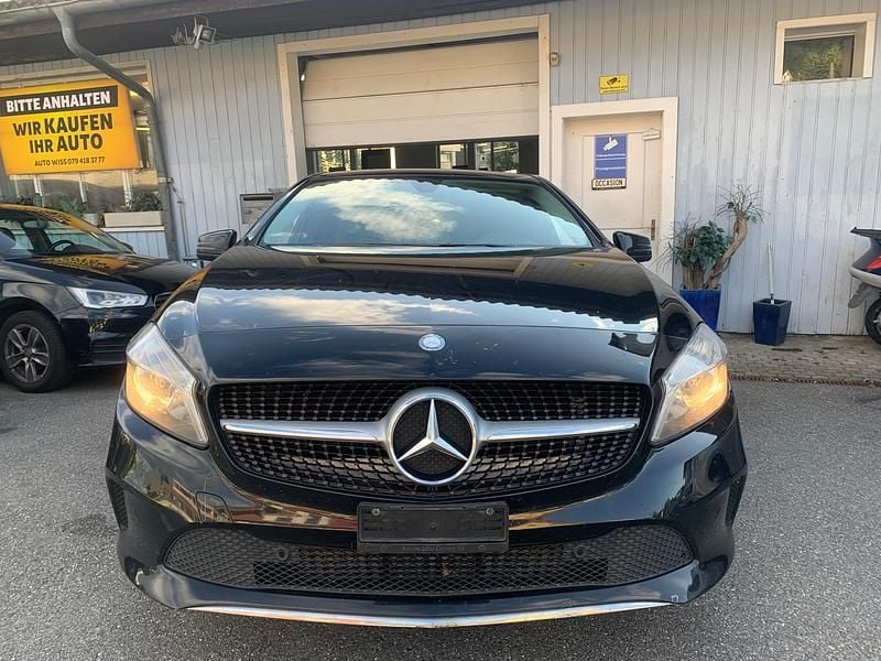 Gebraucht Mercedes A180 122 PS (89 kW) 2016