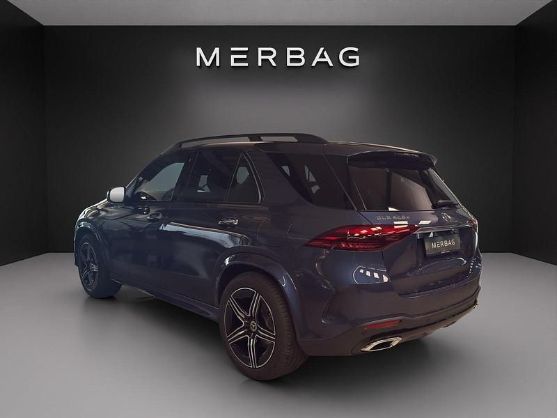 Neu Mercedes GLE400 AMG line 252 PS (185 kW) 2025 Blau Kombi