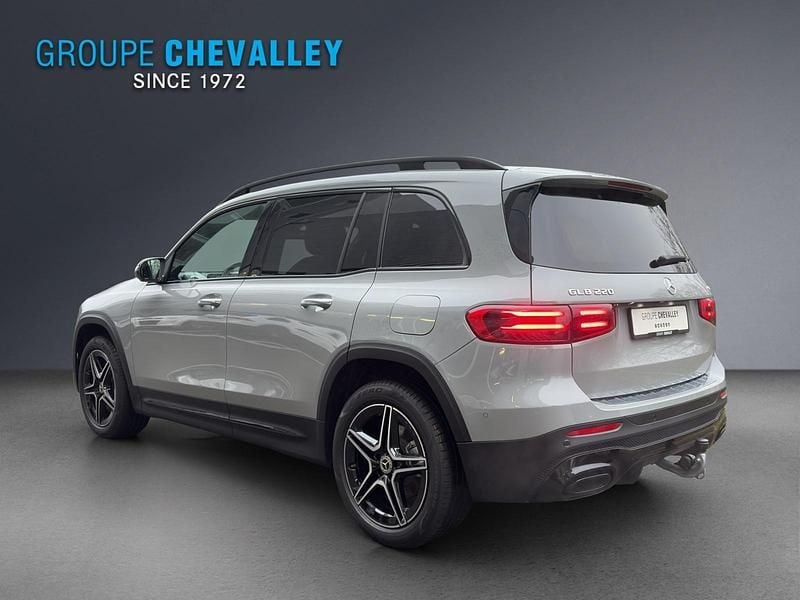 Neu Mercedes GLB220 190 PS (139 kW) 2026 Grau SUV