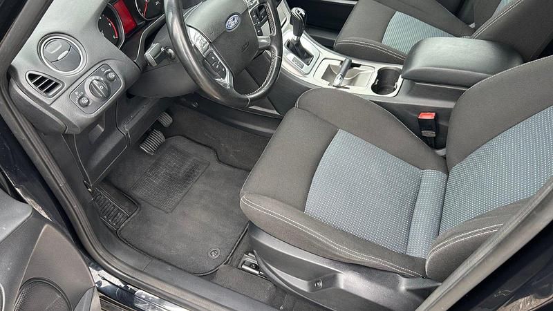 Gebraucht Ford S-MAX S 140 PS (102 kW) 2012 Van / Kleinbus