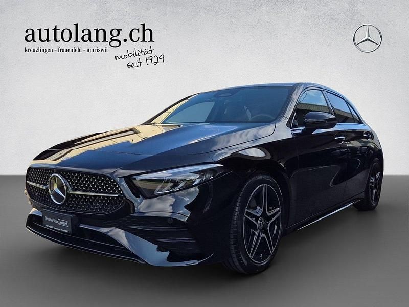 Schwarz Gebraucht 2024 Mercedes A200 AMG line Limousine | CHF 39’800 - Bild 1/4