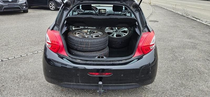 Gebraucht Peugeot 208 120 PS (88 kW) 2013 Kleinwagen