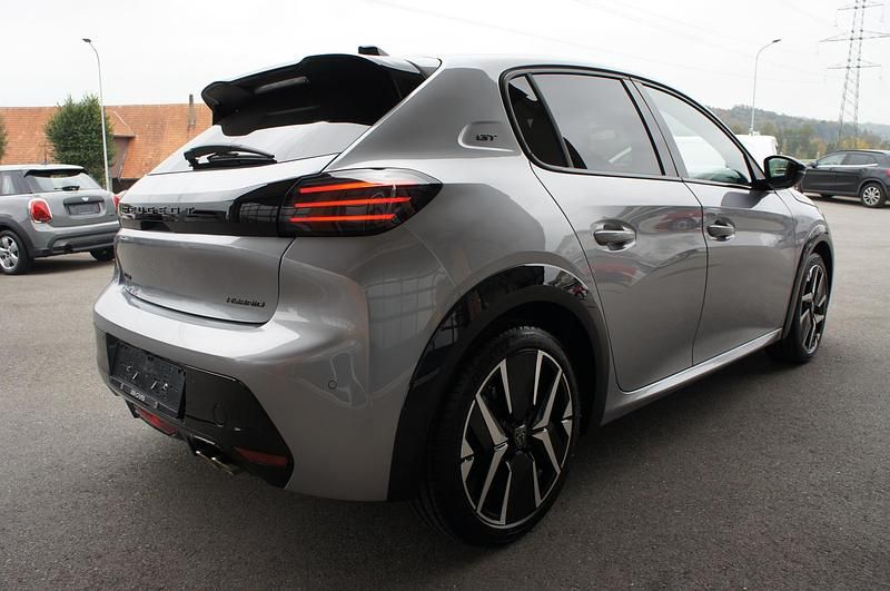 Gebraucht Peugeot 208 GT 136 PS (100 kW) 2024 Kleinwagen