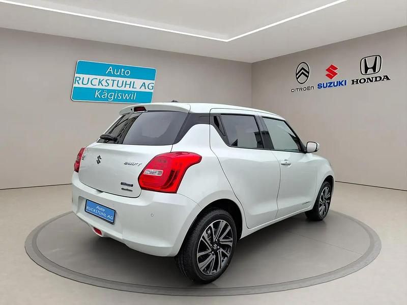 Neu Suzuki Swift 83 PS (61 kW) 2025 Weiss Kleinwagen