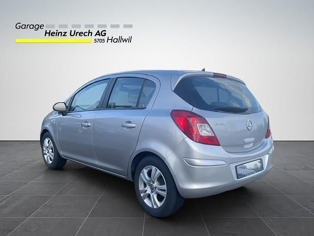 Gebraucht Opel Corsa Enjoy 86 PS (63 kW) 2011 Silber Limousine