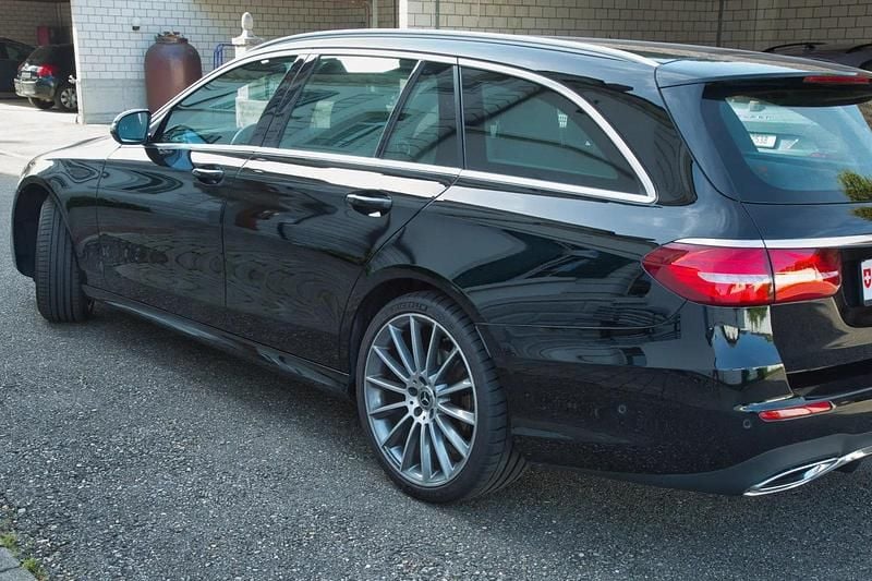 Gebraucht Mercedes E220 AMG line 194 PS (142 kW) 2019 Kombi