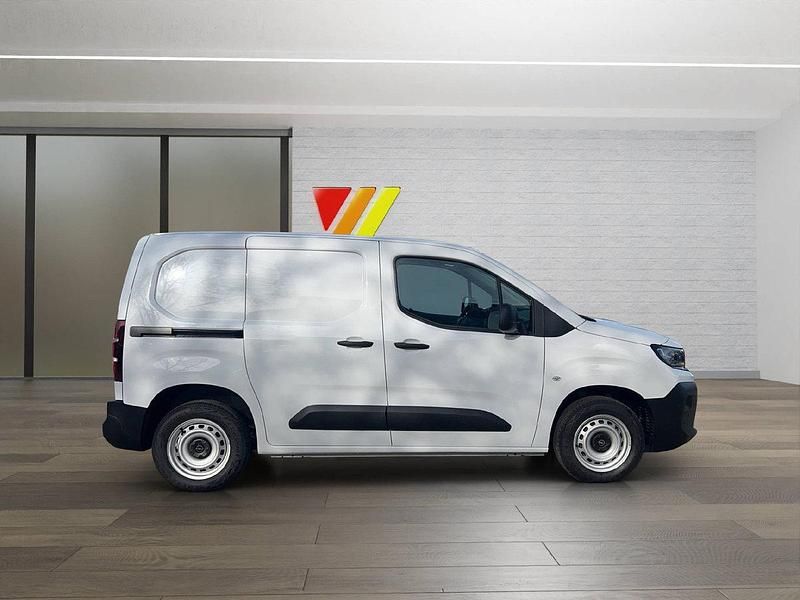 Neu Opel Combo S 110 PS (80 kW) 2025 Limousine
