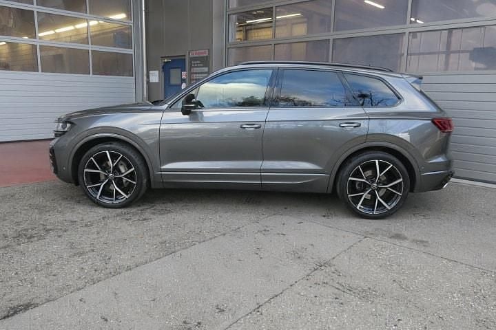 Gebraucht VW Touareg R-line 286 PS (210 kW) 2023 SUV