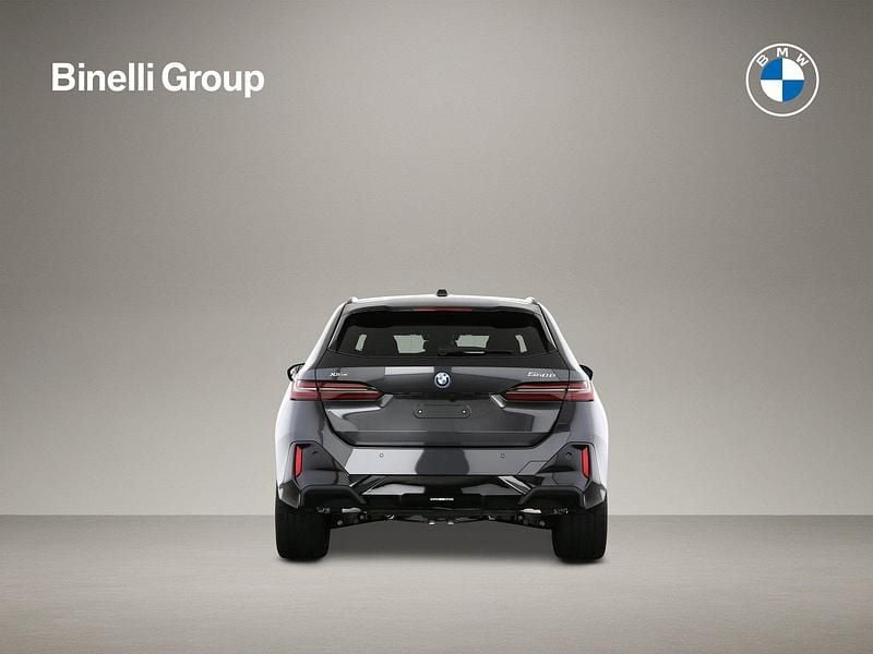 Neu BMW 550e Comfort Edition 489 PS (359 kW) 2026 Grau Kombi