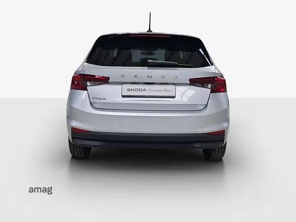 Gebraucht Skoda Fabia Ambition 80 PS (58 kW) 2022 Brilliant silber, metallic Kleinwagen