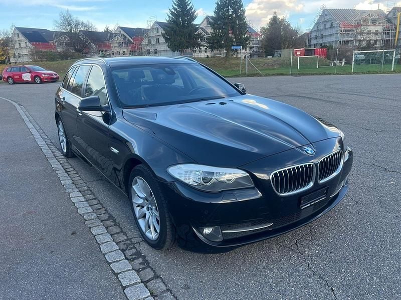 Gebraucht BMW 530 258 PS (189 kW) 2013 Kombi