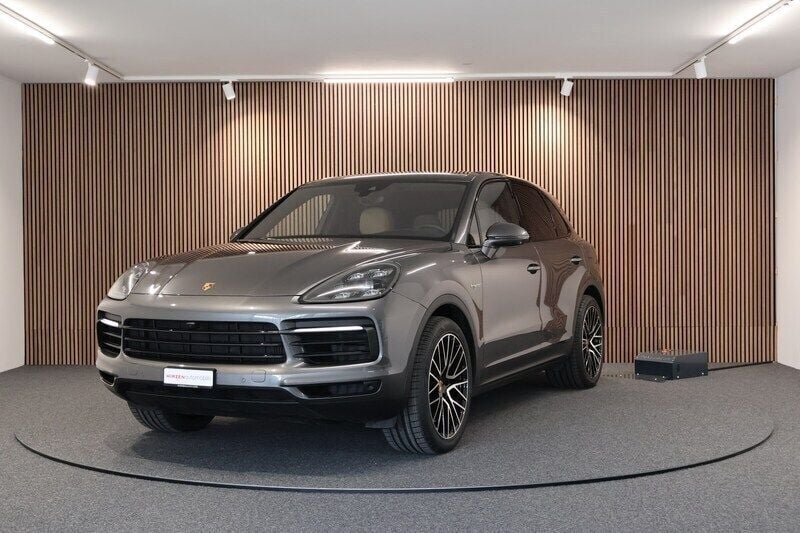 Grau Gebraucht 2021 Porsche Cayenne SUV | CHF 92’900 - Bild 1/4