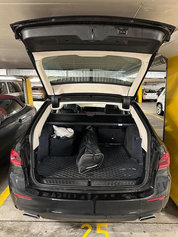 Gebraucht BMW 530 286 PS (210 kW) 2023 Kombi