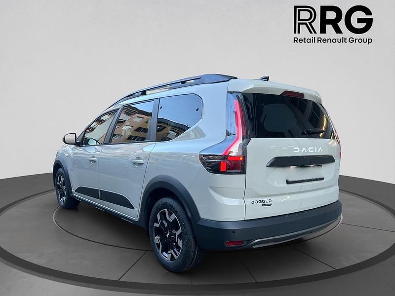 Neu Dacia Jogger Journey 107 PS (78 kW) 2026 Beige Van / Kleinbus