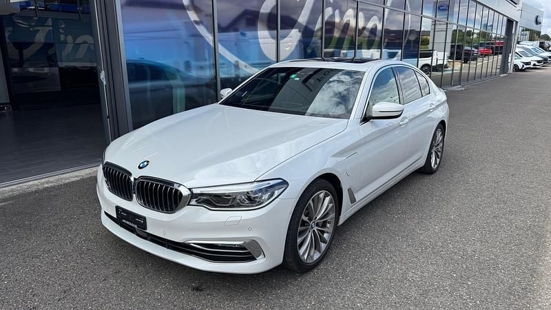 Gebraucht BMW 530e Comfort Edition 252 PS (185 kW) 2019 Weiss Limousine