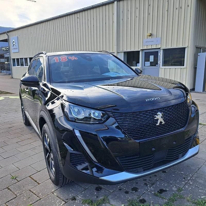 Gebraucht Peugeot e-2008 Allure 100 kW (136 PS) 2023 SUV