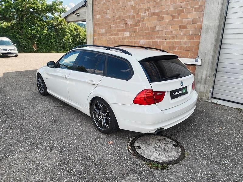 Gebraucht BMW 320 170 PS (125 kW) 2010 Kombi