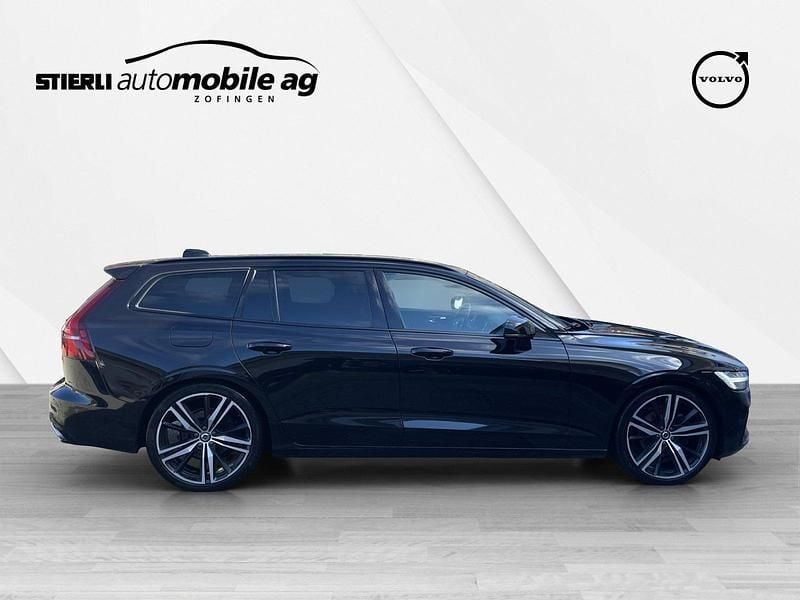 Gebraucht Volvo V60 R-Design 190 PS (139 kW) 2020 Kombi