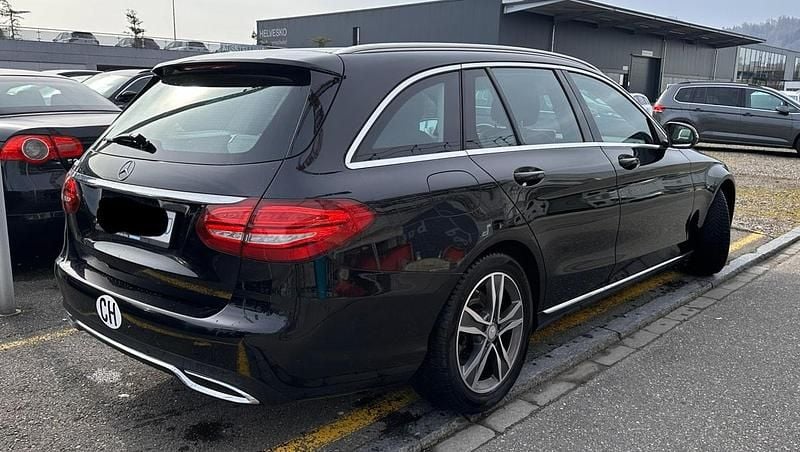 Gebraucht 2016 Mercedes C180 | CHF 9’950 (Superpreis) - Bild 1/4