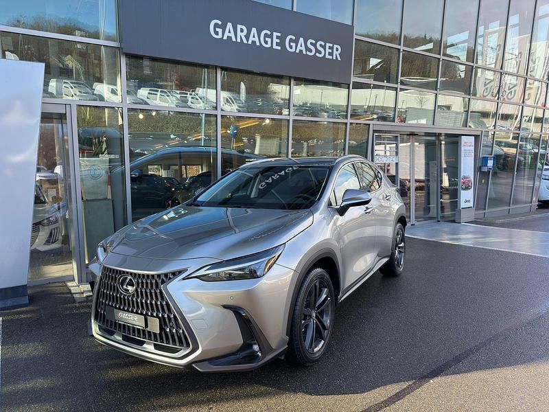 Neu Lexus NX350h E-FOUR 244 PS (179 kW) 2025