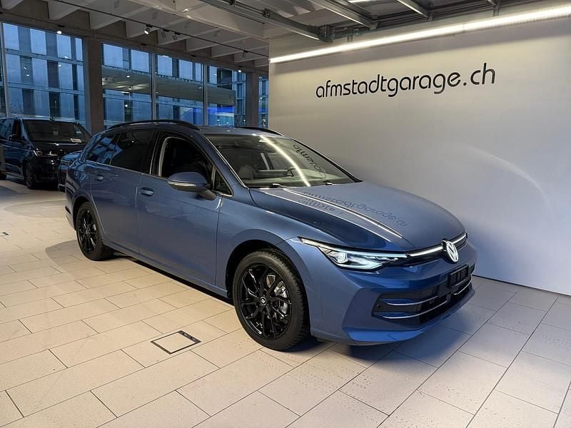 Neu 2025 VW Golf VIII Style Kombi | CHF 36’900 (Etwas zu teuer) - Bild 1/4