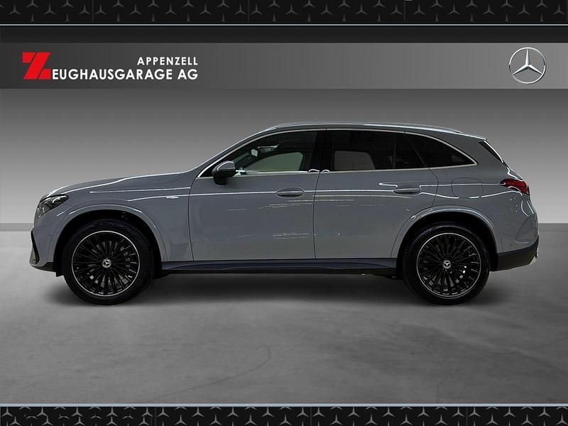 Gebraucht Mercedes GLC300e 313 PS (230 kW) 2025 Grau SUV