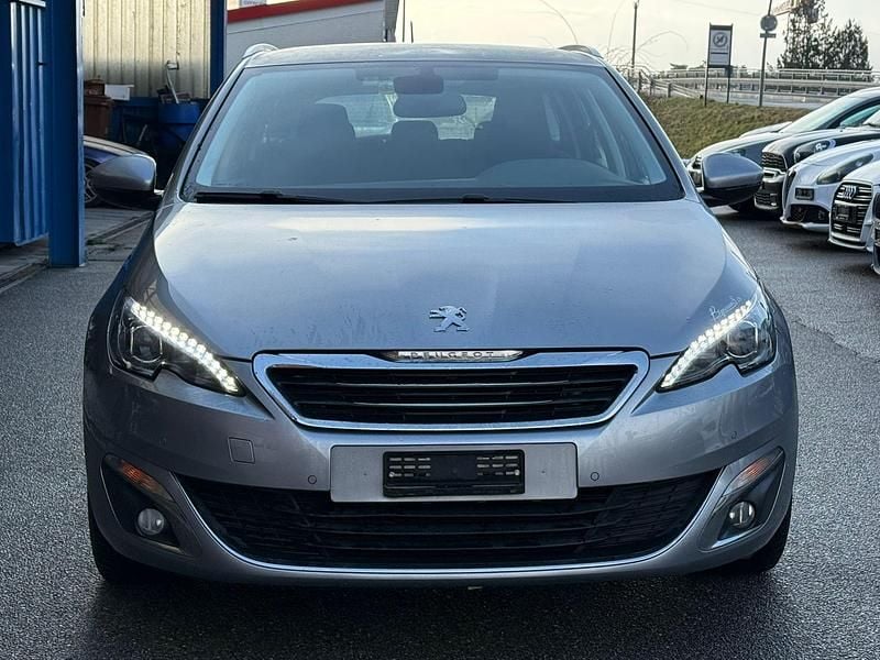 Gebraucht Peugeot 308 SW Active 131 PS (96 kW) 2015 Kombi