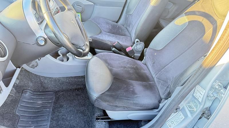 Gebraucht Peugeot 107 68 PS (50 kW) 2009 Kleinwagen