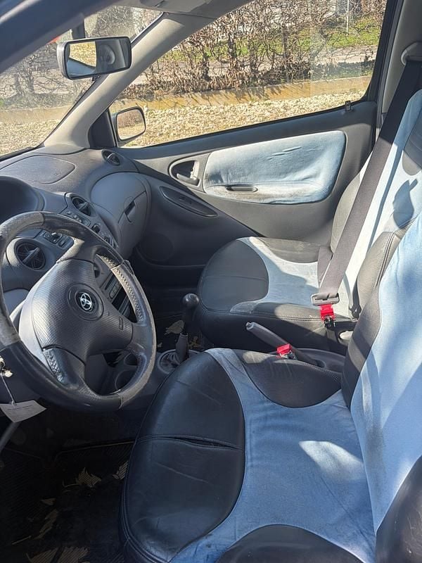 Gebraucht Toyota Yaris Luna 87 PS (63 kW) 2003