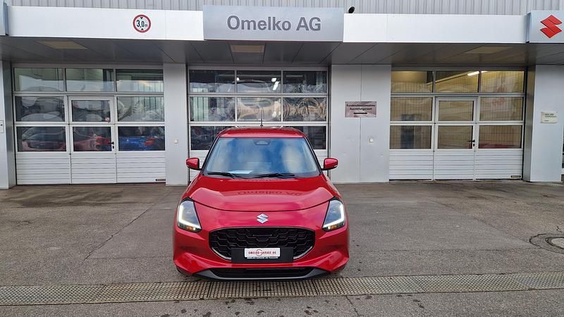 Neu Suzuki Swift 80 PS (58 kW) 2026 Rot Kleinwagen