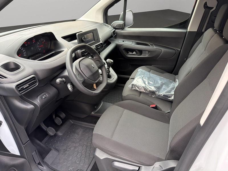 Gebraucht Peugeot Partner 110 PS (80 kW) 2024 Van / Kleinbus