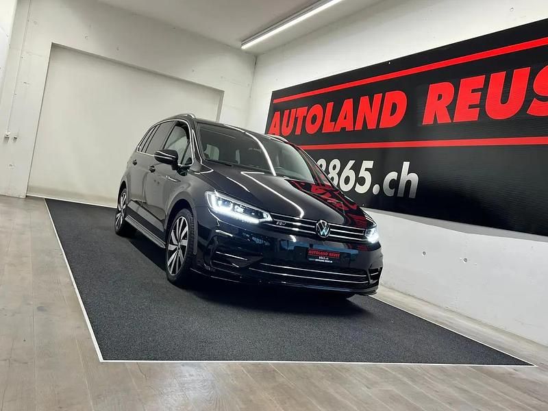 Schwarz Gebraucht 2025 VW Touran Highline Van / Kleinbus | CHF 37’940 (Etwas zu teuer) - Bild 1/4