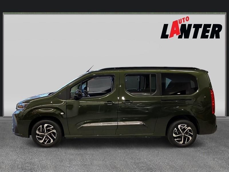 Gebraucht Toyota Proace Verso City 100 kW (136 PS) 2025 Grün Kombi