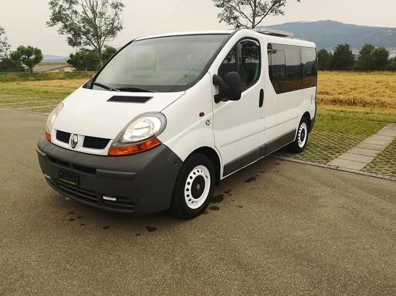 Gebraucht Renault Trafic 100 PS (73 kW) 2003 Van / Kleinbus