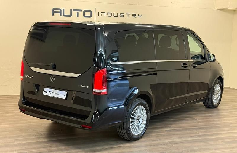 Gebraucht Mercedes V250 Avantgarde 190 PS (139 kW) 2022 Van / Kleinbus